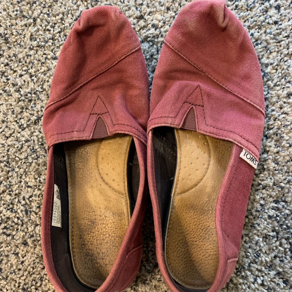 Burgundy Toms